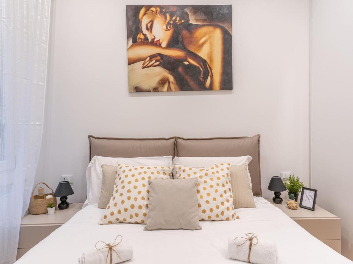 The Best Rent - Gorgeous One-Bedroom Apartment In Ticinese Milan Exterior photo